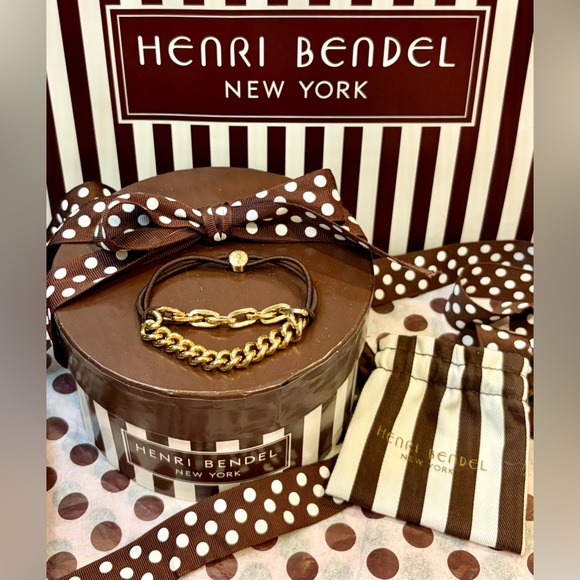 henri bendel Jewelry - NWOT HENRI BENDEL Stretch Bracelet and/or Ponytail Gold-Toned Spellout Accessory